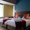 Desert Dew Guest House - Hutchinson