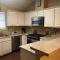 Cozy Pet-Friendly Home- Huge Spring Discounts