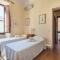 CHARMING 2BED APARTMENT overlooking DUOMO - hosted by Sweetstay