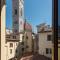 CHARMING 2BED APARTMENT overlooking DUOMO - hosted by Sweetstay