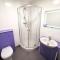Cwtsh Hostel Central Swansea, Social & Modern, Near Train Station