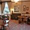 Lion Hotel