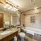 Ski In Ski Out Corner Unit Direct Views Slopes Gondola Conde Nast and Forbes Winner - 帕克城