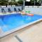 Apartman "Sabine" with heated pool