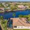 STUNNING Waterfront Villa with Infinity Pool, Spa, Preserve Views Casa del Sol - Roelens - Cape Coral