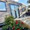 Dunedin Retreat Cabin