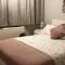 Cosy 3 bedroom residential house, private garden, 30 minutes from Alton Towers, 5 minute walk to Trentham Gardens.