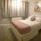 Cosy 3 bedroom residential house, private garden, 30 minutes from Alton Towers, 5 minute walk to Trentham Gardens.