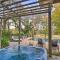 Guadalupe River Paradise with Hot Tub, Dock and Kayaks - Seguin