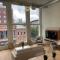 Lou-City Penthouse Suite! Savor Life with Hollyhock
