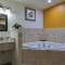 Romantic Inn & Suites