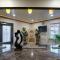 Romantic Inn & Suites