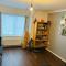 Numero Uno Detached Aparthouse 7 BR Hot Tub Wifi Parking Contractors and Group Friendly