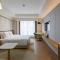 Holiday Inn Chongqing Guanyinqiao by IHG