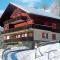 Apartment Chalet Desirée by Interhome