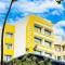 Bloom Hotel - Juhu Bloom Hotel - Juhu