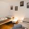 Apartment Chalet La Muntaniala by Interhome