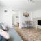 Holiday Home Cherry by Interhome