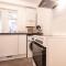 BEST PRICE! Perfect Gunwharf Accommodation - 5 single beds or Kingsize FREE PARKING