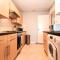 BEST PRICE! Perfect Gunwharf Accommodation - 5 single beds or Kingsize FREE PARKING