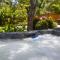 Villa Mimosa Hot Tub Fire Table BBQ Walk to River Dog Friendly - Guerneville