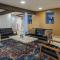 Travelodge by Wyndham Fort Wayne North - Fort Wayne