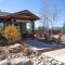 Condo with Balcony and Views - Steps to Ski Shuttle! - Fraser