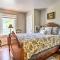 Spacious Home and Acreage, 16 Mi to Chattanooga