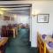 Siam cottage guesthouse over 300 years old with Thai restaurant - Moreton-in-Marsh