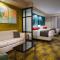 Best Western Premier Ashton Suites - Willowbrook