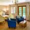 Halliwell Country Inn