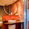 Les Fleurs Boutique Hotel
