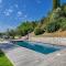 Castelletto Apartments with Pool and Jacuzzi tub by Wonderful Italy