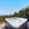 Castelletto Apartments with Pool and Jacuzzi tub by Wonderful Italy