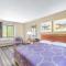 Super 8 by Wyndham Tilton/Lake Winnipesaukee