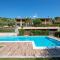 Dulcamara con piscina by Wonderful Italy