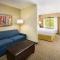 Holiday Inn Express & Suites Alpharetta, an IHG Hotel