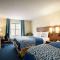 Days Inn & Suites by Wyndham Altoona - Altoona
