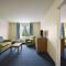 Days Inn & Suites by Wyndham Altoona - Altoona