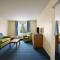 Days Inn & Suites by Wyndham Altoona - Altoona