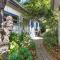 Witts Oasis Two traditional Tea Gardens cottages