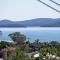 Kallaroo great house with views pool WI FI and aircon - Corlette