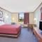 Ramada by Wyndham Angola/Fremont Area