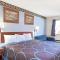 Super 8 by Wyndham Suwanee
