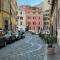 Small mezzanine apartment Colosseo