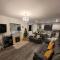 N0 2 Greystones Clock Tower Lodge - Leap