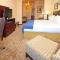 Holiday Inn Express Hotel & Suites Marshall by IHG