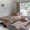 Happy Guest Apart 56