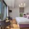 Luxury beachfront VILLA FLORES heated outdoor, indoor pool, whirlpool, sauna