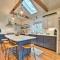 Chic Manistee Cottage Steps to Lake Michigan!